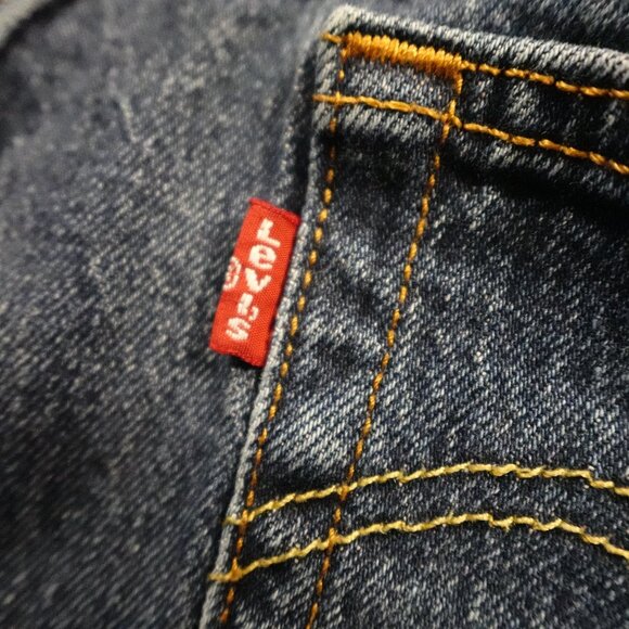 Levi’s 501 Cutoff Denim Shorts Women’s W32 Blue Distressed High-Rise Button Fly - Picture 4 of 13